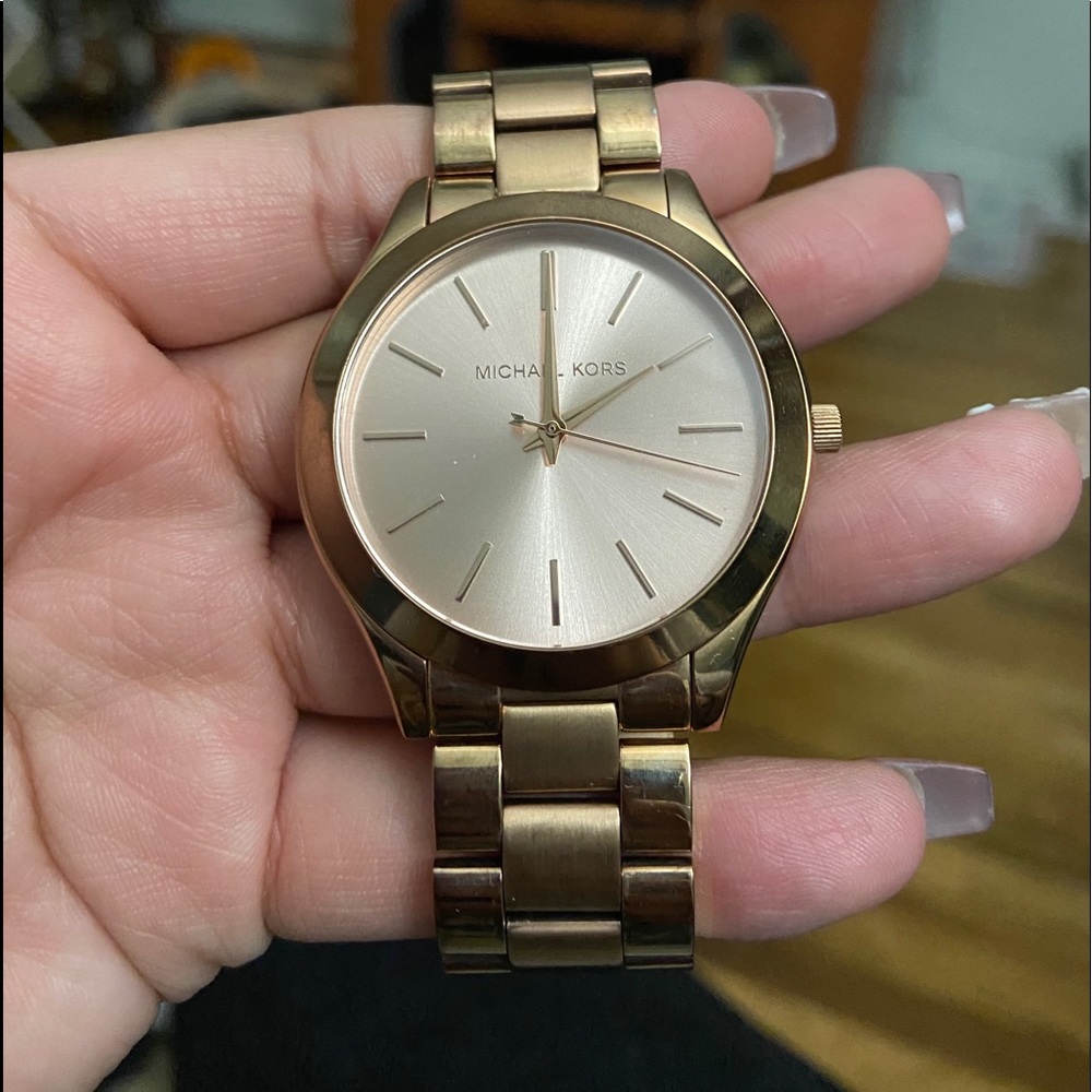 MICHAEL KORS ROSE GOLD WATCH